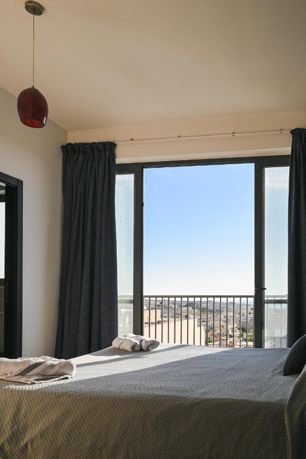 Anici Crt Penthouse 4 - With Private Rooftop Pool Виктория Экстерьер фото